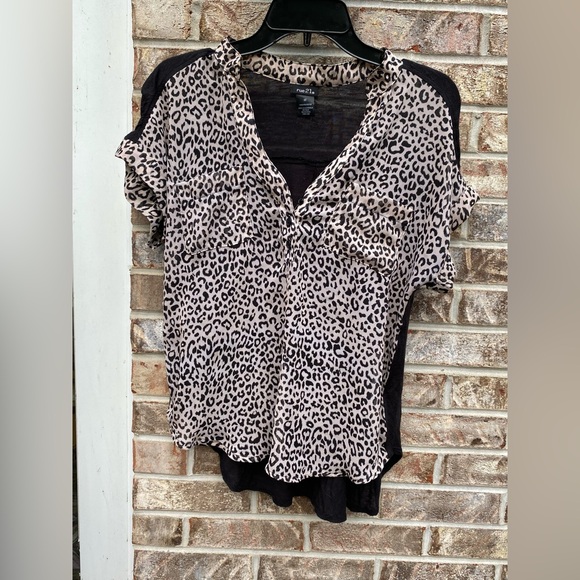 Cheetah Print Black & Beige Sheer Rue21 Short Sleeve T-shirt Blouse - Picture 5 of 7